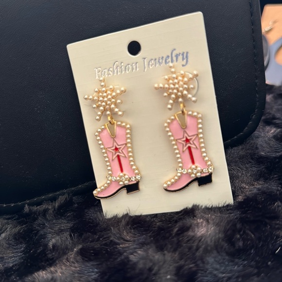 Jewelry - Dazzling Cowgirl Boots -Pink